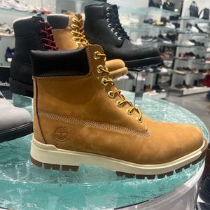 TIMBERLAND Men's boots